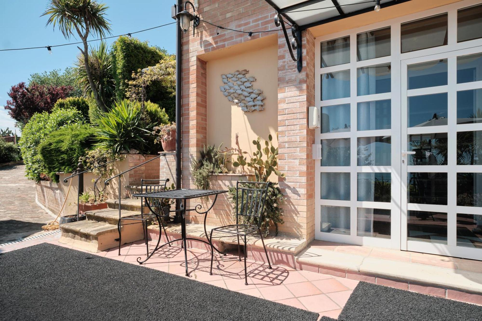 B&B La Casa di Era Porto San Giorgio Bagian luar foto