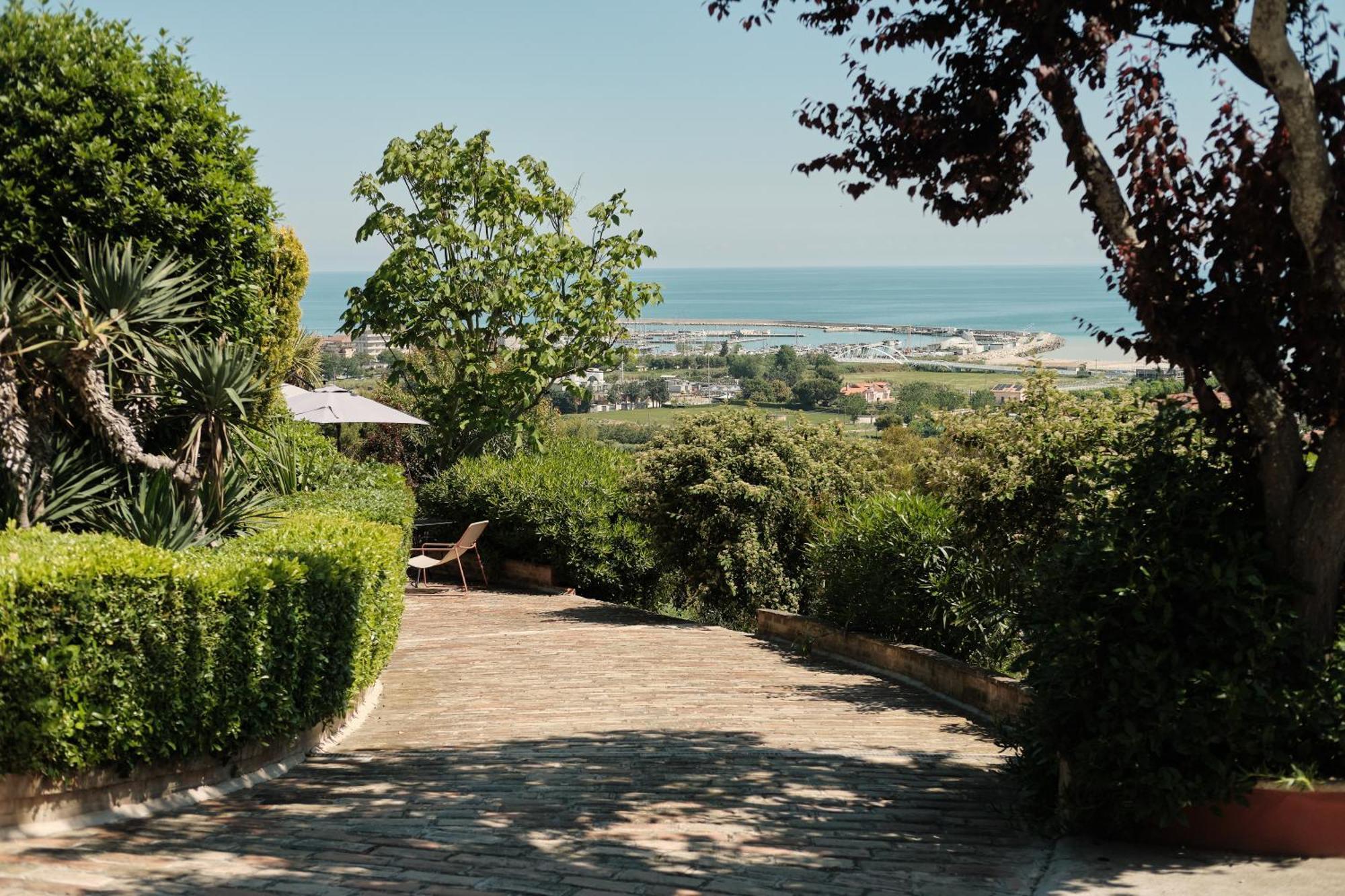 B&B La Casa di Era Porto San Giorgio Bagian luar foto