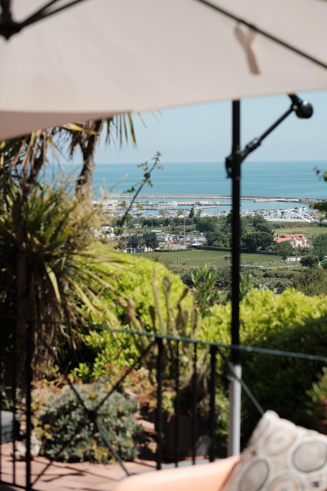 B&B La Casa di Era Porto San Giorgio Bagian luar foto